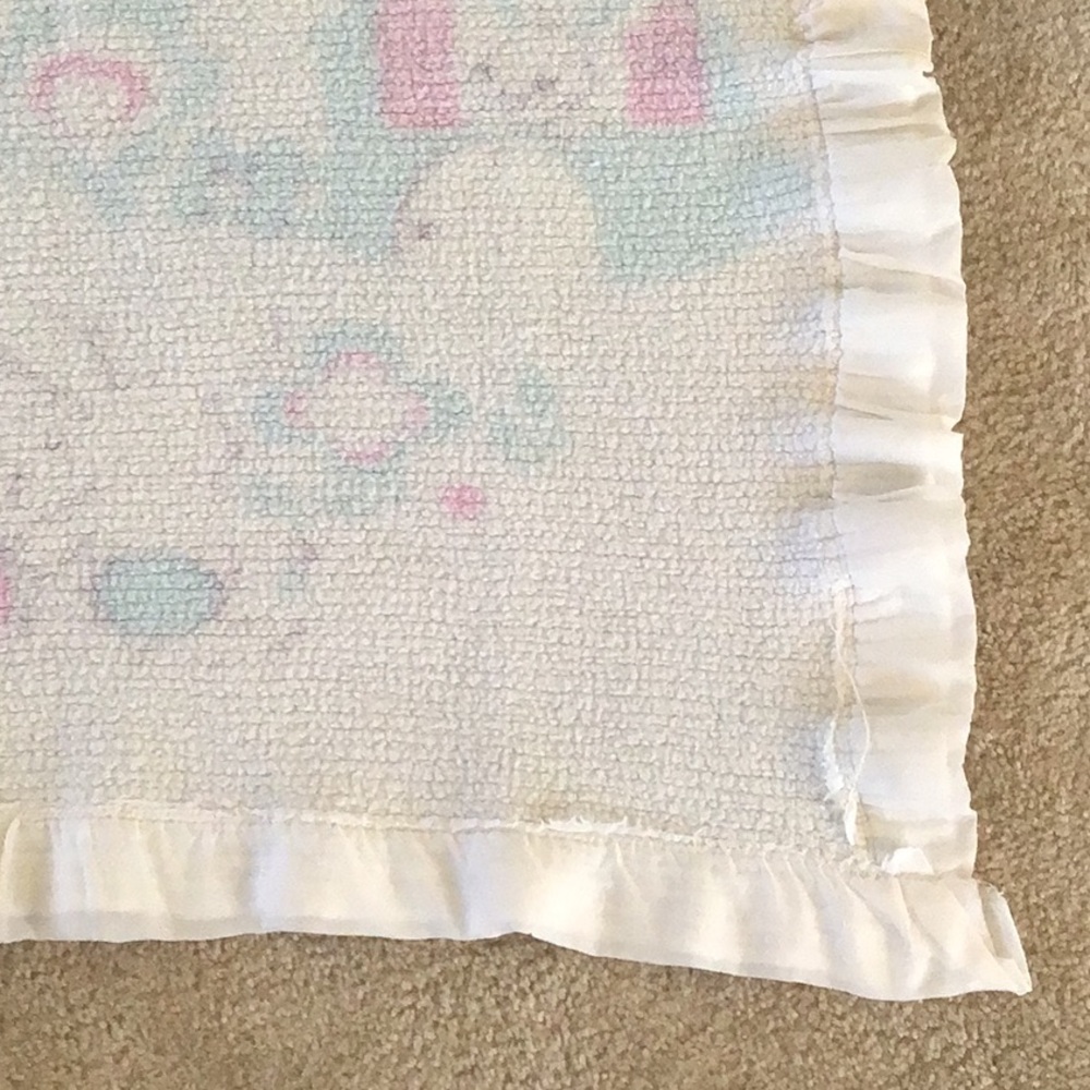 Vintage Baby Blanket, 29” x 29”, 1970s - Picture 13 of 14